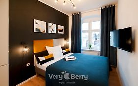 Very Berry - Glogowska 35a - MTP Apartments - self check in 24h